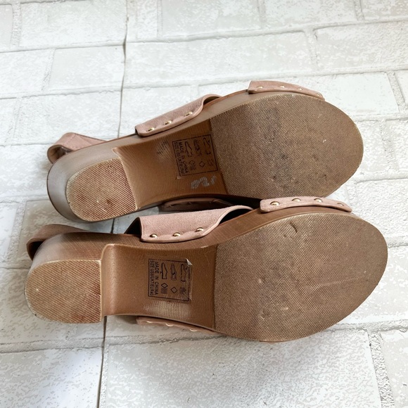 Faux wood and mauve suede platform heels - Picture 7 of 9